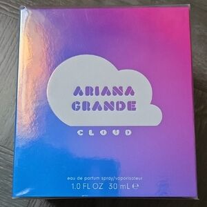 Ariana Grande Cloud Perfume
